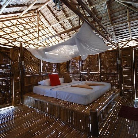 Tohko Beach Resort Phi Phi Don Quarto foto