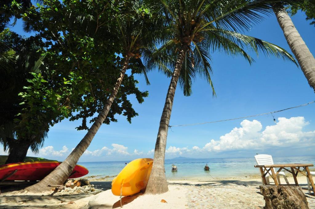 Tohko Beach Resort Phi Phi Don Exterior foto